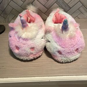 Girls unicorn slippers